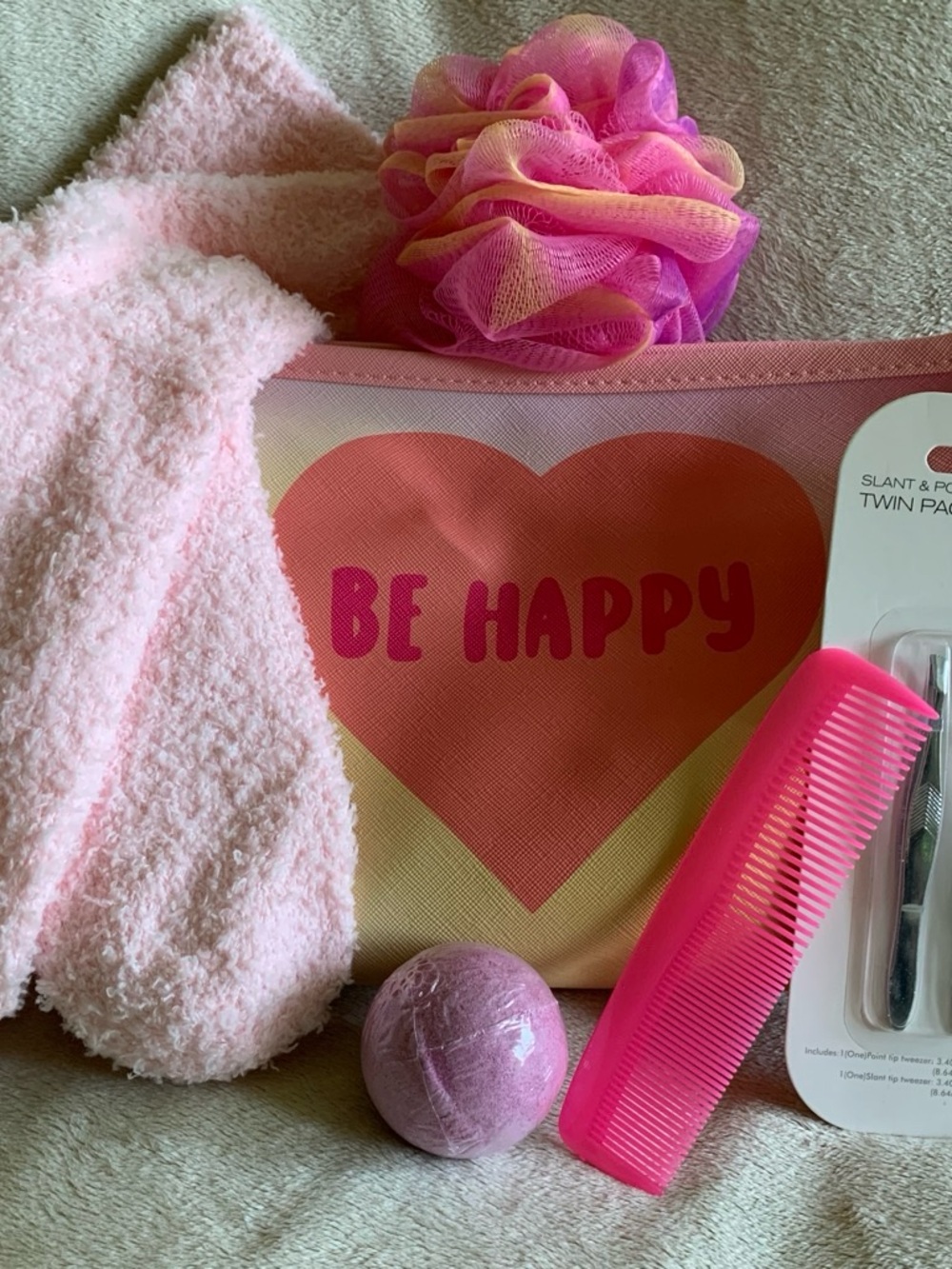 Bath & Body Works Pink Heart 'Be Happy' Kids Bath Gift Set